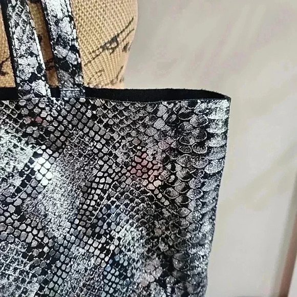 OAK 73 snakeskin tote bag - Picture 6 of 6